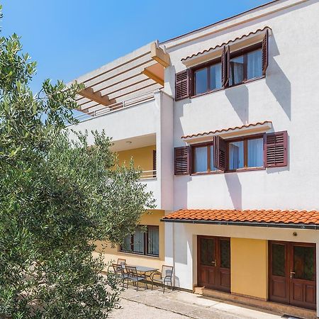 Apartment Promona Drnis Ngoại thất bức ảnh