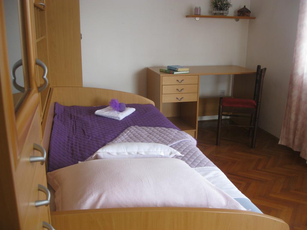 Apartment Promona Drnis Ngoại thất bức ảnh