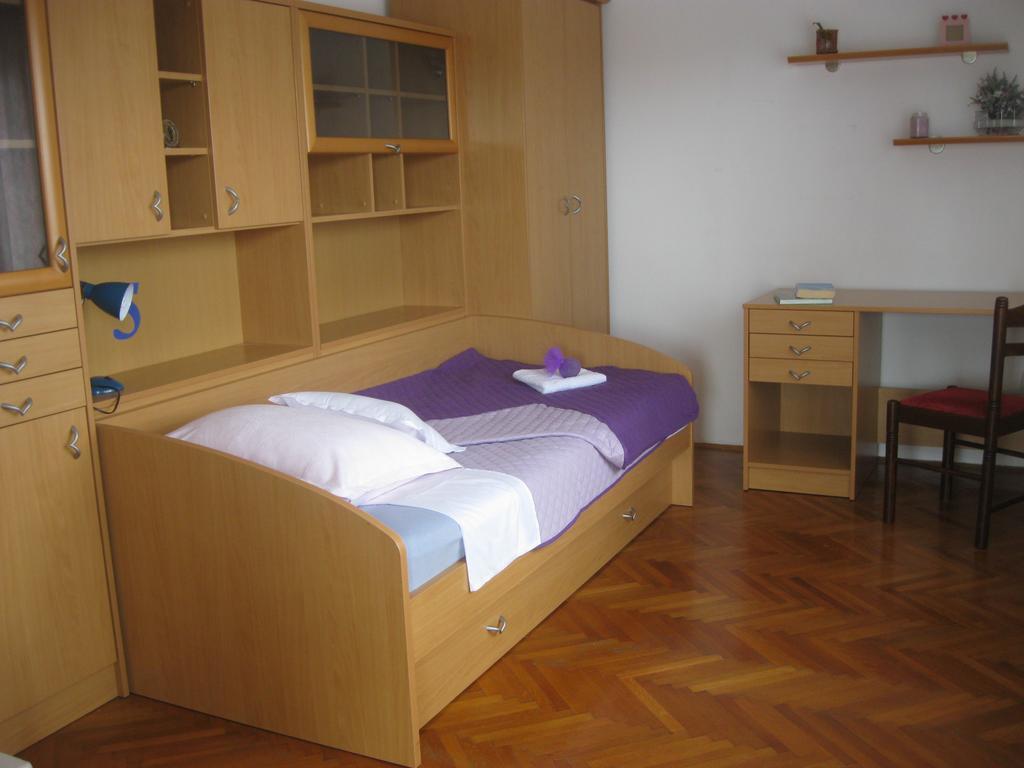 Apartment Promona Drnis Ngoại thất bức ảnh