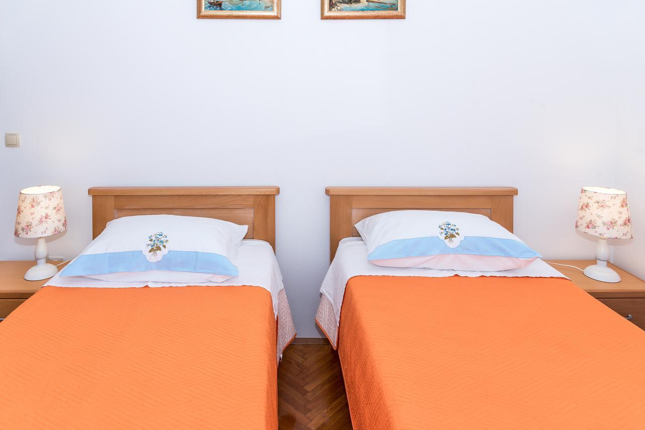 Apartment Promona Drnis Ngoại thất bức ảnh