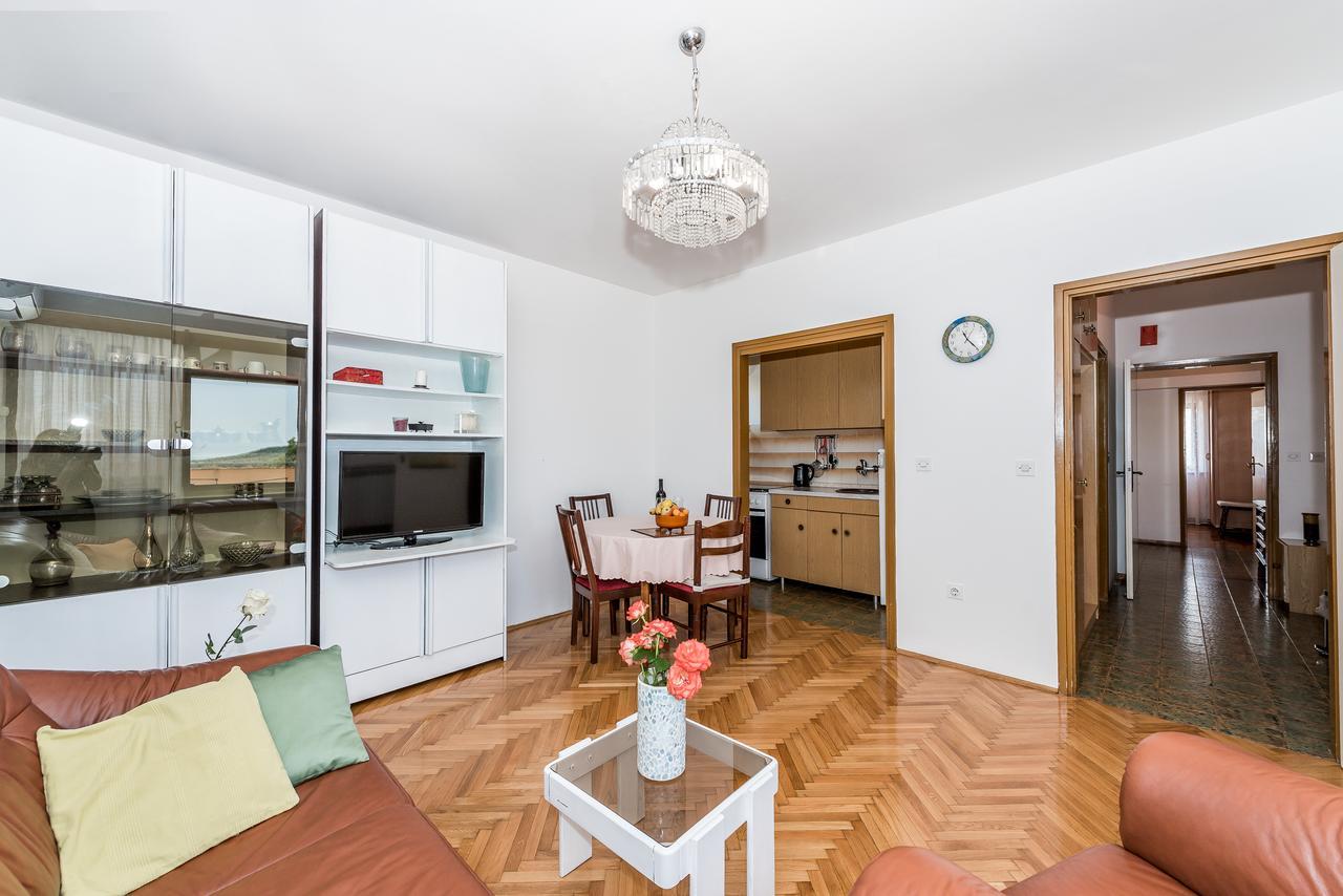Apartment Promona Drnis Ngoại thất bức ảnh