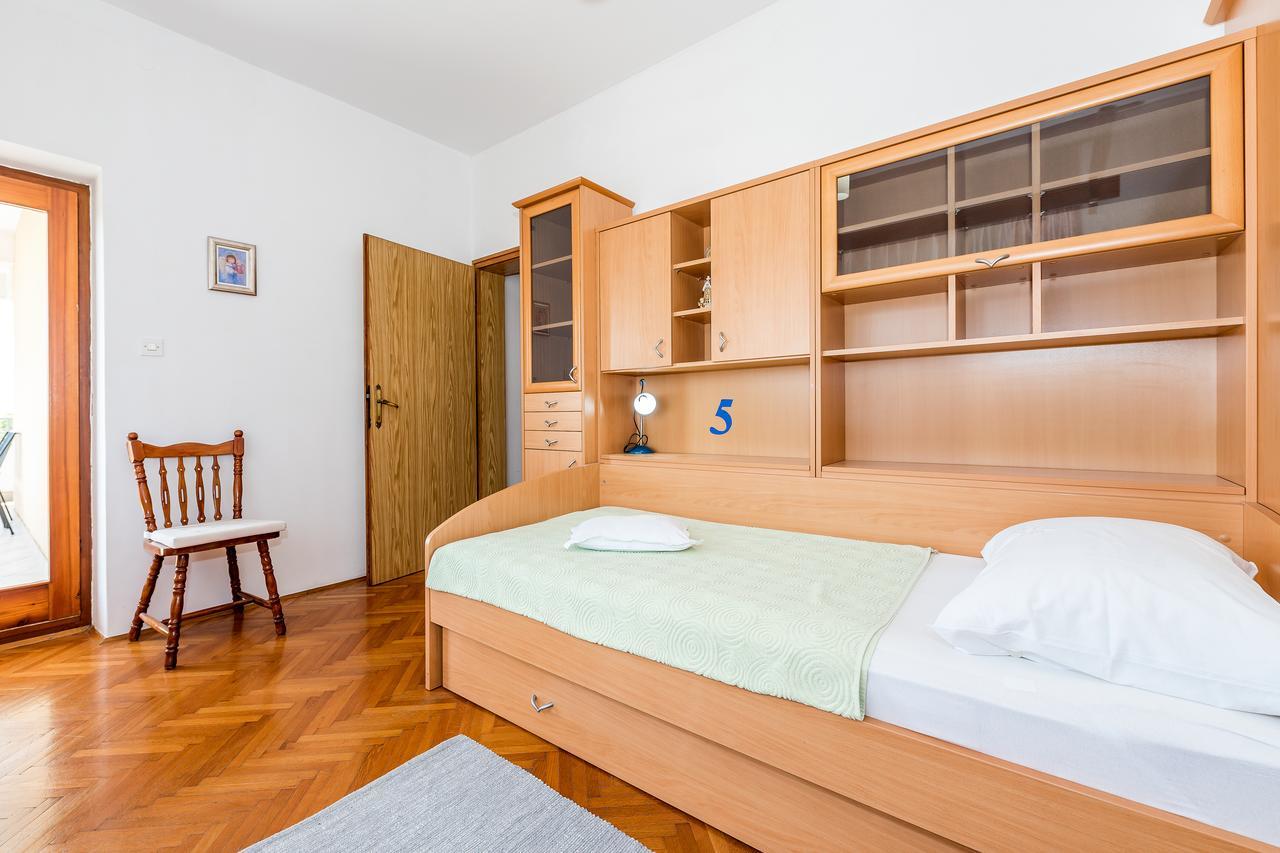 Apartment Promona Drnis Ngoại thất bức ảnh